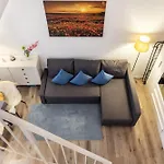 Nahe Airport Ber Maisonettewohnung Appartement *