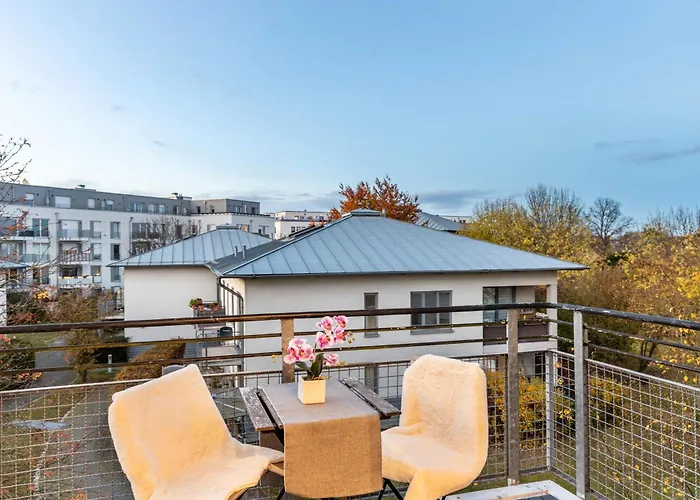 Nahe Airport Ber Maisonettewohnung *