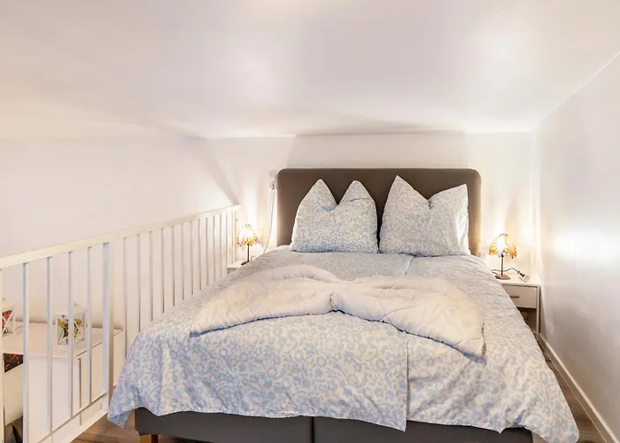 Nahe Airport Ber Maisonettewohnung Apartamento *